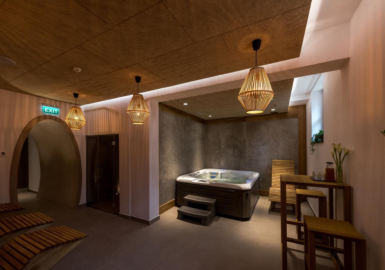 Fidelitas Hotel Sfântu Gheorghe Exterior foto